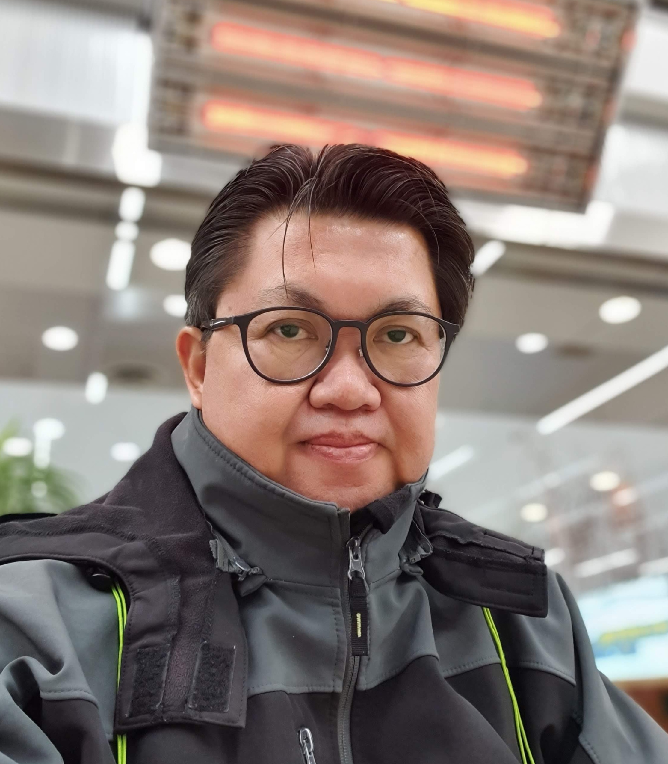 Dr. Pradoong Suanpoot