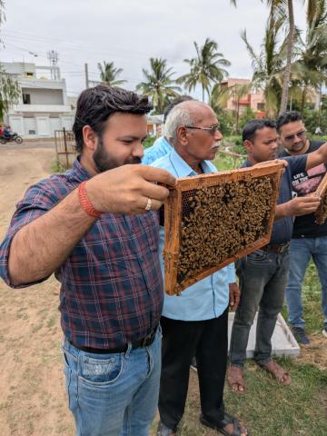 30 जून से 4 जुलाई 2025 तक सीबीआरटीआई, पुणे में वैज्ञानिक मधुमक्खी पालन पर एक पांच दिवसीय प्रशिक्षण कार्यक्रम आयोजित किया गया।